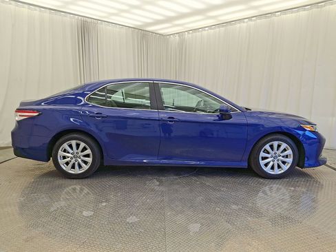 Certified 2018 Toyota Camry LE FWD image 25