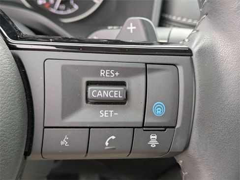 Used 2023 Nissan Rogue SV w/ SV Premium B Package image 19