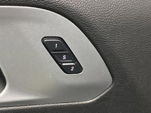 Used 2021 Chrysler Pacifica Touring-L w/ S Appearance Package FWD image 30