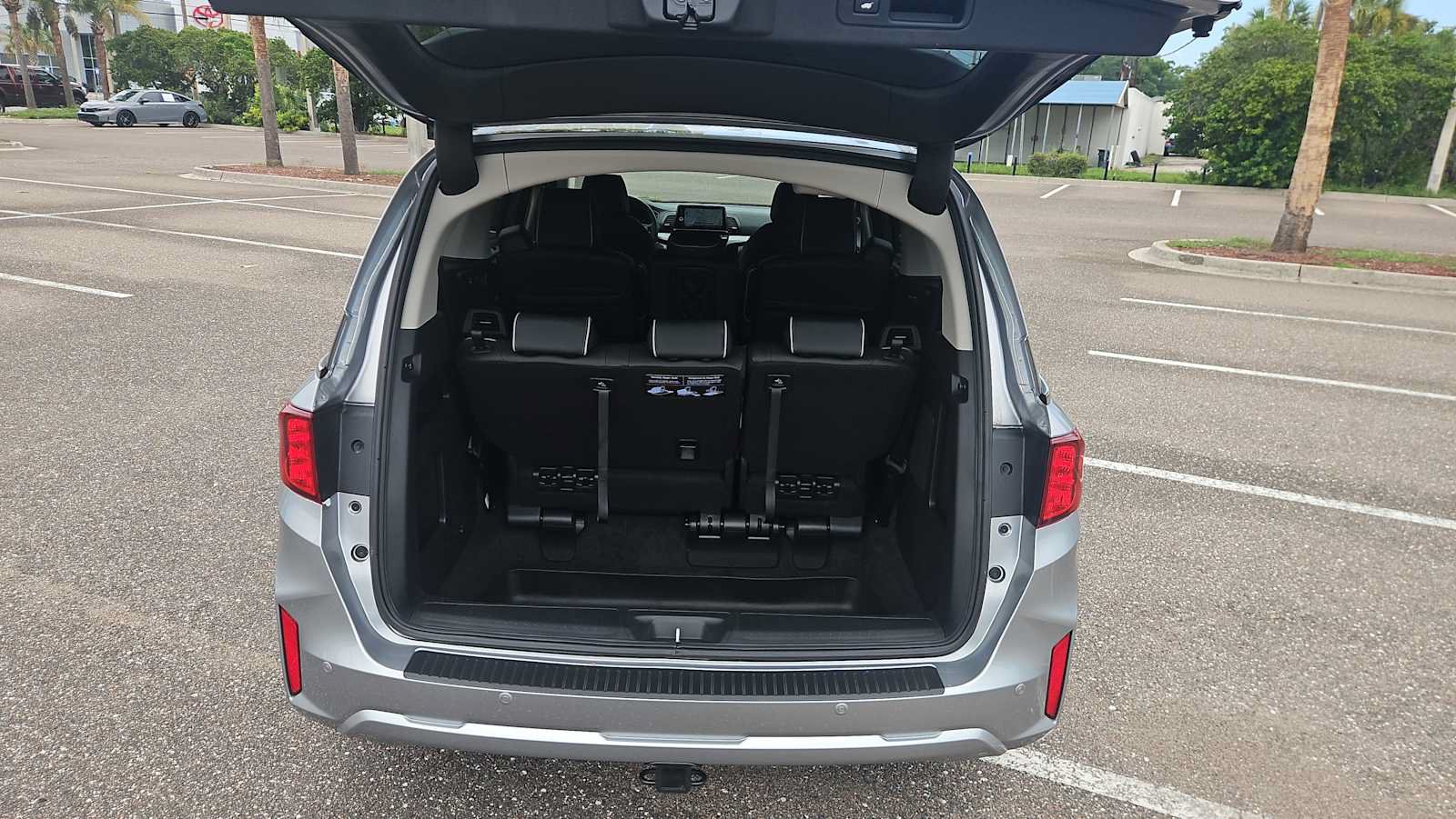 Certified 2026 Honda Odyssey Touring image 21