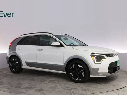 Used 2023 Kia Niro Wave FWD image 14