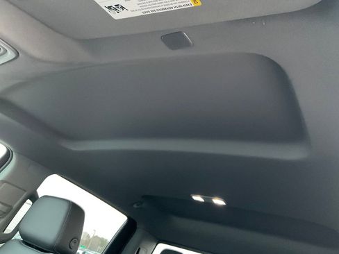 Used 2022 GMC Sierra 1500 SLT w/ SLT Premium Plus Package image 15