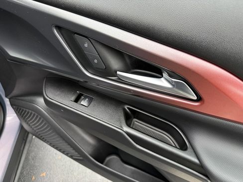 Used 2024 Chevrolet Equinox EV RS image 37