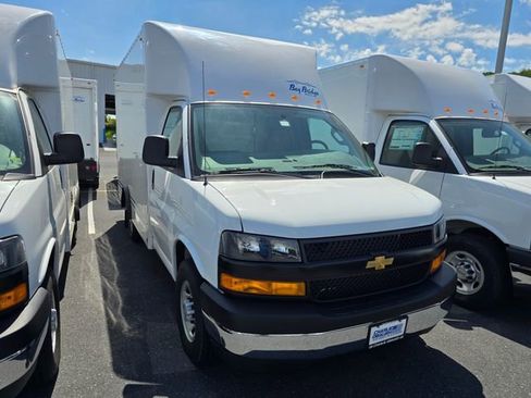 New 2024 Chevrolet Express 3500 w/ Power Convenience Package image 7