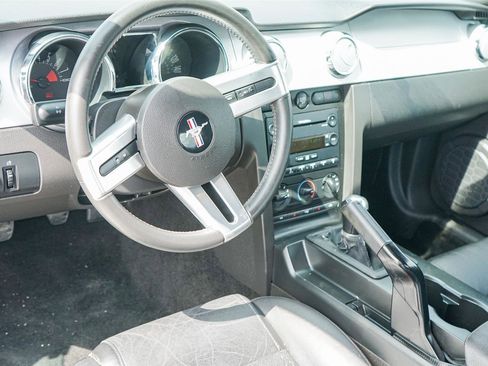 Used 2007 Ford Mustang GT RWD image 9