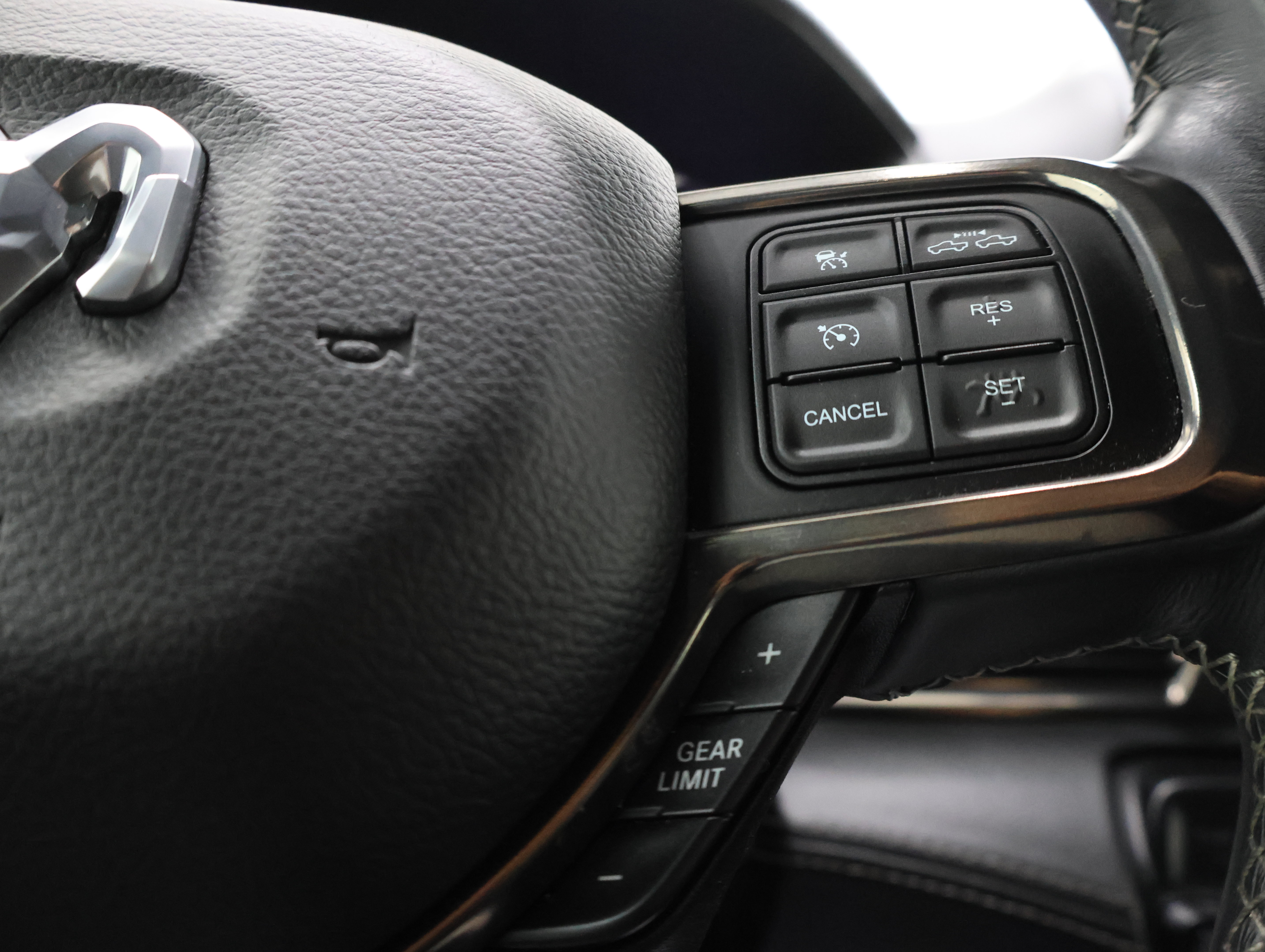 Used 2019 RAM 3500 Limited AWD/4WD image 14