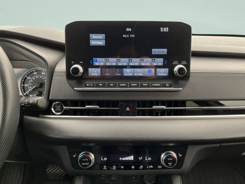 Used 2024 Mitsubishi Outlander SE AWD/4WD image 18