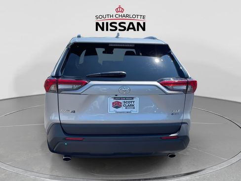 Used 2025 Toyota RAV4 XLE AWD/4WD image 5