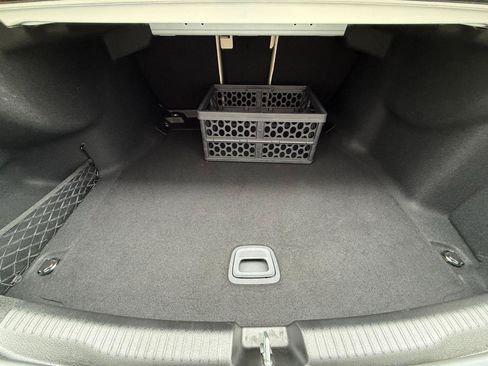 Used 2025 Mercedes-Benz C 300 Sedan w/ Exclusive Trim Package image 32