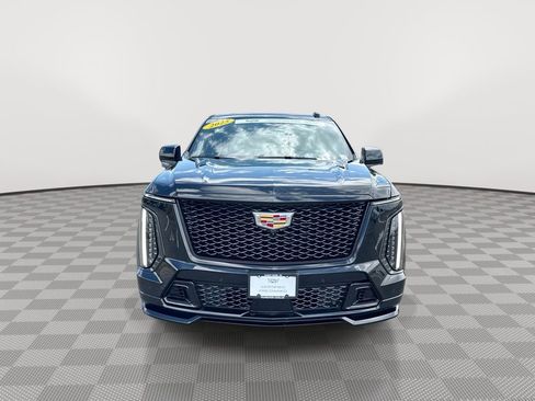 Used 2025 Cadillac Escalade V AWD/4WD image 5