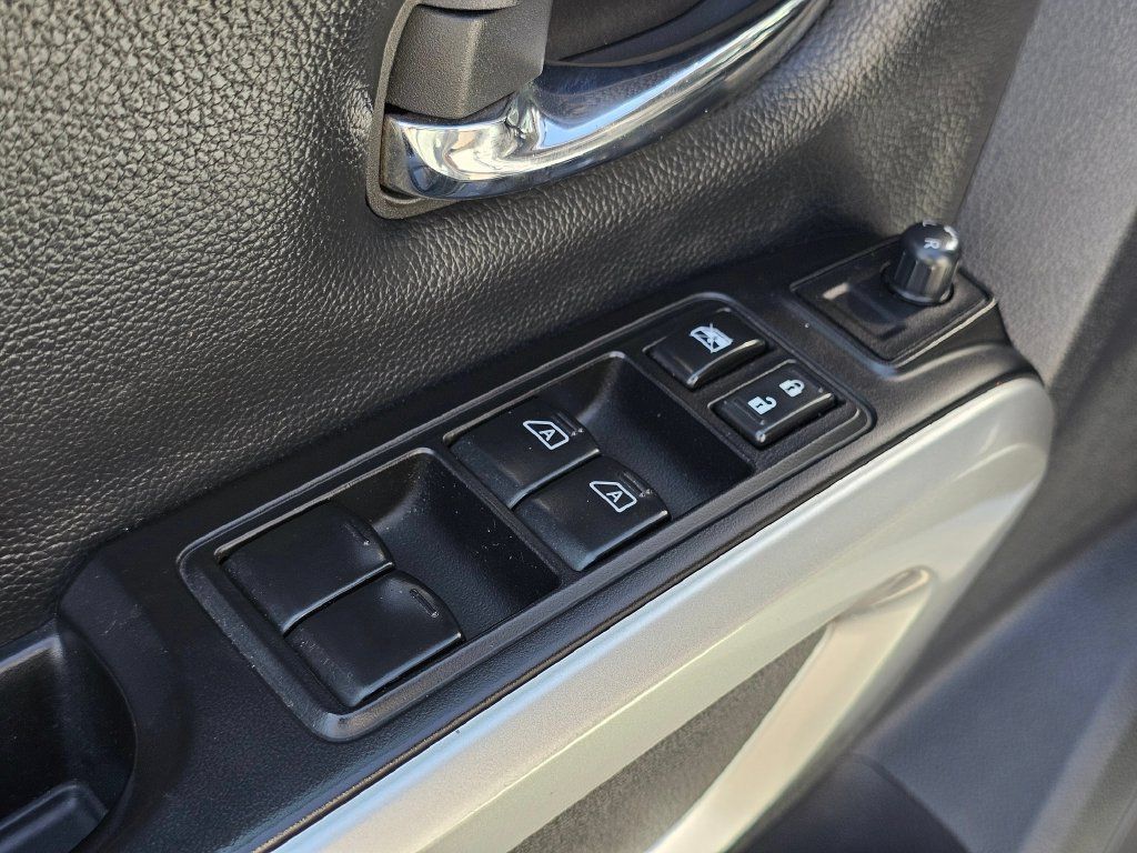 Used 2019 Nissan Titan PRO-4X w/ Pro-4x Utility Package AWD/4WD image 24