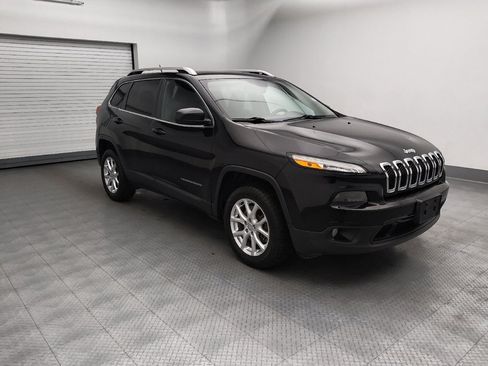 Used 2015 Jeep Cherokee Latitude w/ Comfort/Convenience Group FWD image 11