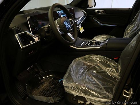 New 2026 BMW X5 xDrive50e w/ M Sport Package image 12