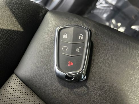 Used 2024 Cadillac XT6 Premium Luxury w/ Technology Package image 33