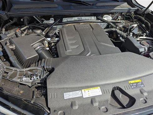 New 2025 Audi Q5 Premium image 18