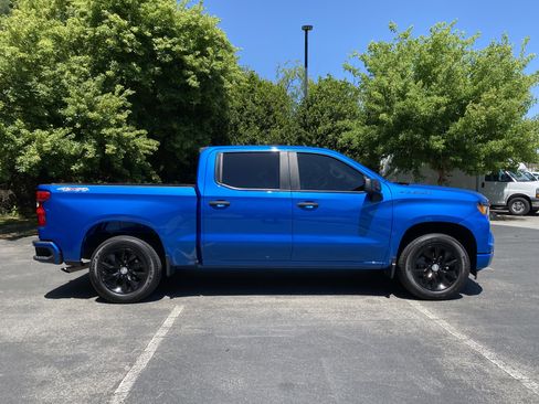Used 2022 Chevrolet Silverado 1500 Custom AWD/4WD image 10