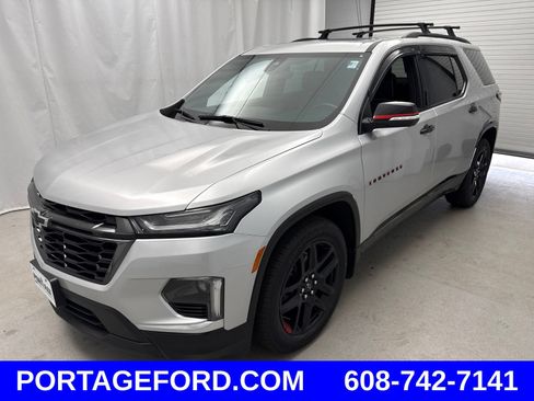 Used 2022 Chevrolet Traverse Premier w/ Redline Edition AWD/4WD image 5