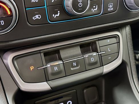 Used 2024 GMC Terrain AT4 image 19