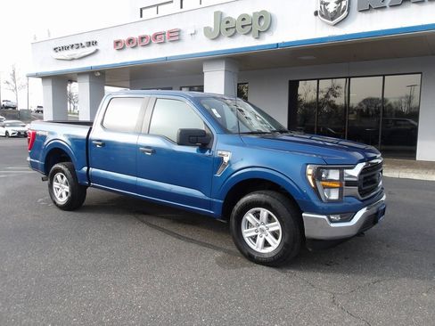 Used 2023 Ford F150 XLT image 2