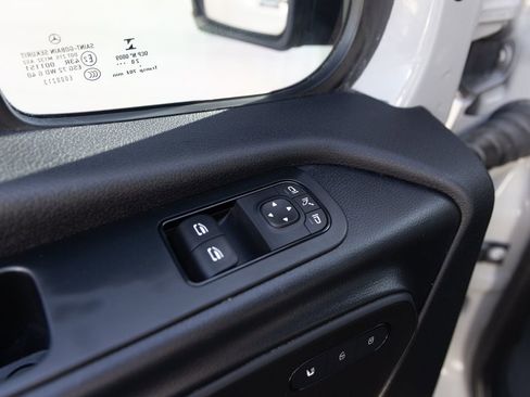 Used 2021 Mercedes-Benz Sprinter 2500 image 23