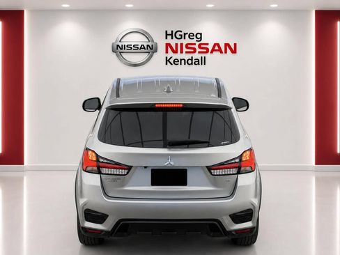 Used 2025 Mitsubishi Outlander Sport AWD image 6