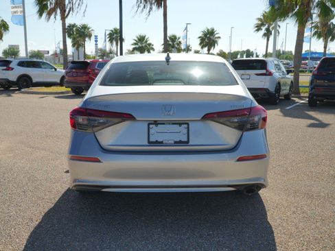 Used 2023 Honda Civic Sport image 10