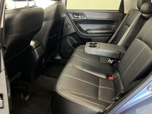 Used 2017 Subaru Forester 2.5i Touring AWD/4WD image 24