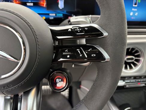 Used 2025 Mercedes-Benz G 63 AMG 4MATIC image 24