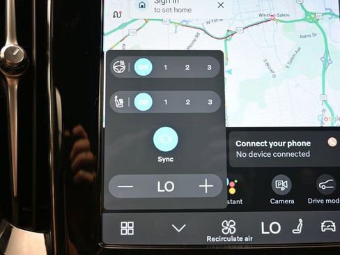 Used 2023 Volvo V60 B5 Cross Country Plus w/ Climate Package image 22