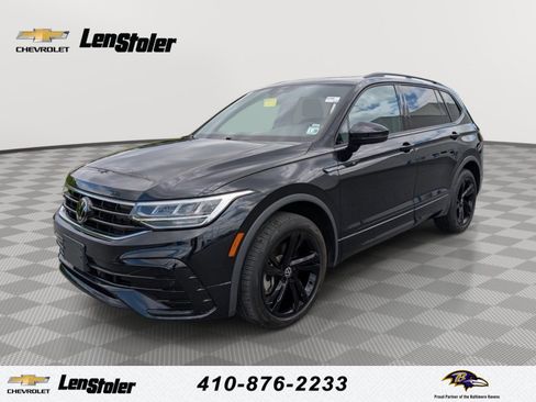 Used 2023 Volkswagen Tiguan SE R-Line AWD/4WD image 1