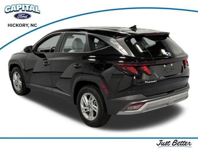 Used 2025 Hyundai Tucson SE FWD image 6