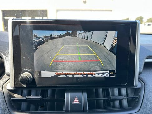 Used 2024 Toyota RAV4 LE FWD image 12