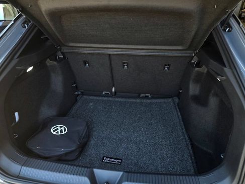 Used 2024 Volkswagen ID.4 2WD image 23