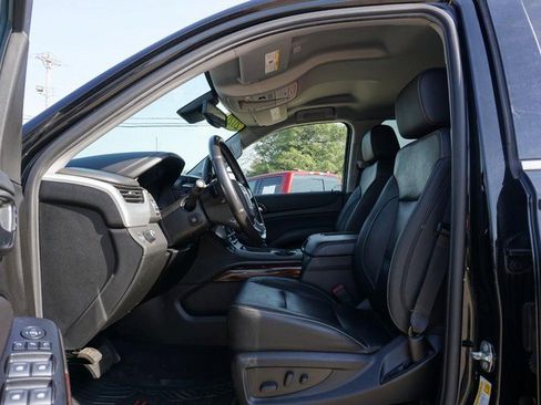 Used 2020 GMC Yukon XL SLT image 22