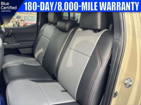 Used 2019 Toyota Tacoma TRD Off-Road image 31