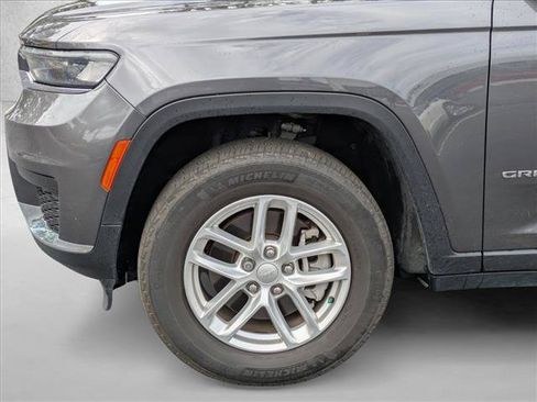 Used 2023 Jeep Grand Cherokee L Laredo AWD/4WD image 14