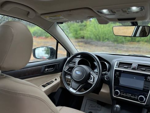Used 2019 Subaru Outback 3.6R Limited w/ Popular Package #2 AWD/4WD image 34