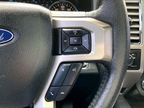 Used 2015 Ford F150 Platinum w/ Equipment Group 701A Luxury RWD image 25