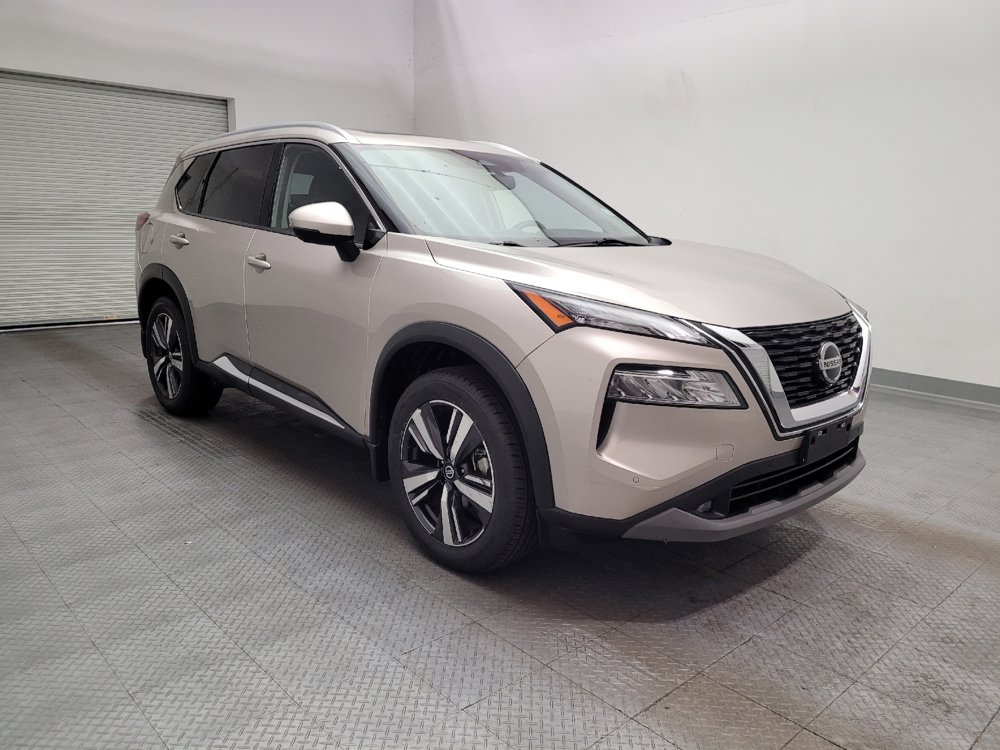 Used 2021 Nissan Rogue SL w/ Premium Package FWD image 13