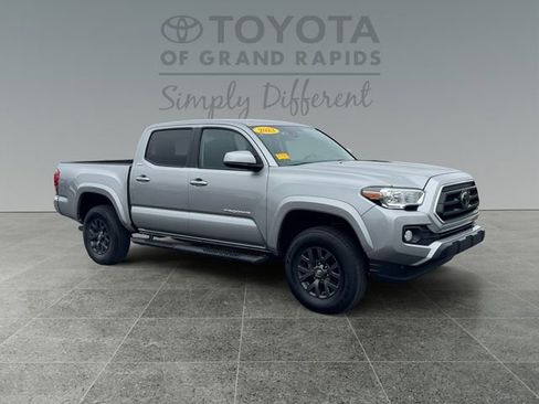 Certified 2023 Toyota Tacoma SR5 image 1
