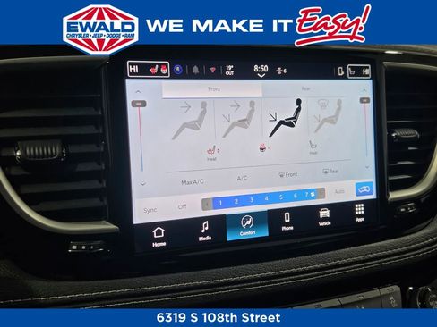 New 2026 Chrysler Pacifica Select image 2