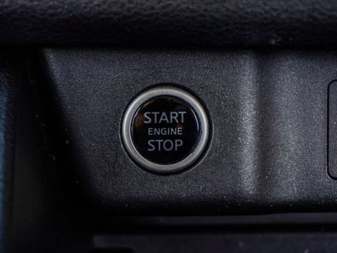 Used 2021 Nissan Rogue S FWD image 23