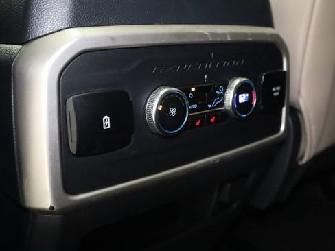 Used 2024 Ford Expedition Max Limited image 31