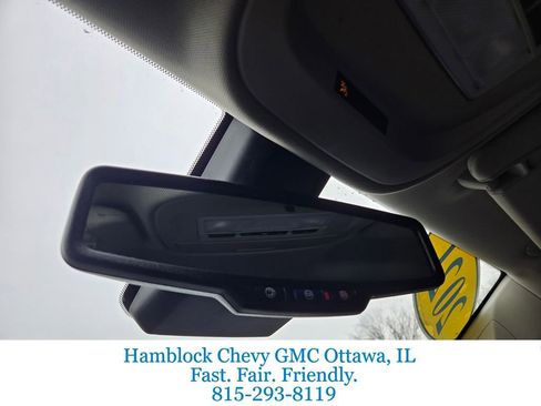 Used 2021 GMC Canyon Denali image 18