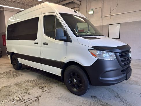 Used 2019 Mercedes-Benz Sprinter 2500 image 1