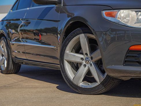 Used 2012 Volkswagen CC Lux Limited image 2