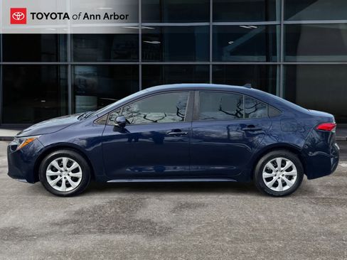 Used 2022 Toyota Corolla LE image 7