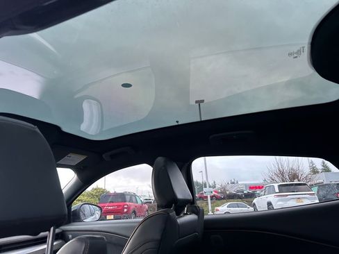 Certified 2022 Ford Mustang Mach-E GT image 22