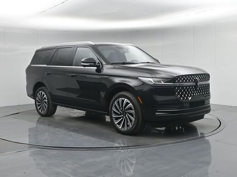 Used 2025 Lincoln Navigator Black Label image 29