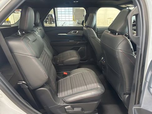 New 2026 Ford Explorer ST-Line w/ ST-Line Street Pack image 16